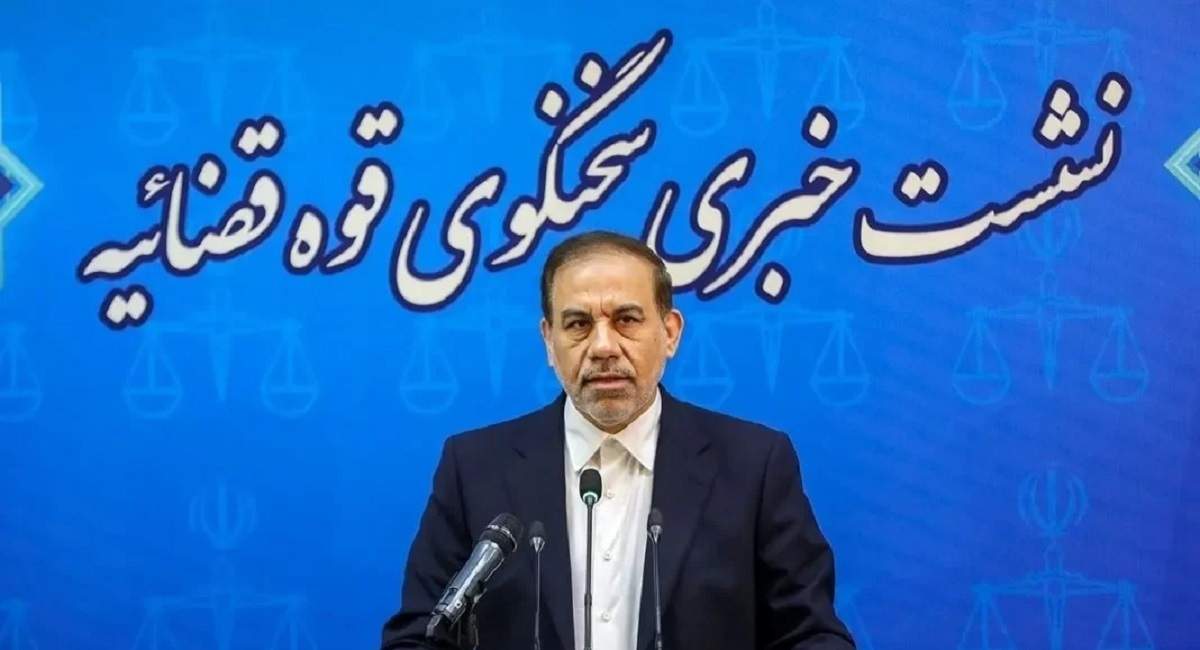 «بابک زنجانی» نه آزاد شده و نه در مرخصی است 