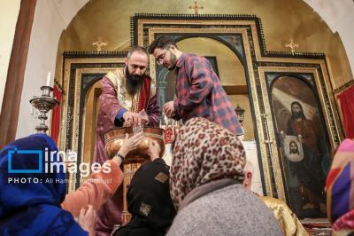 مراسم تولد و غسل تعمید حضرت عیسی 