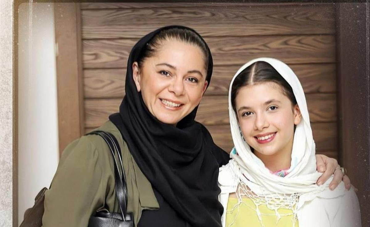 مستانه مهاجر در آغوش دخترش «نفس» 