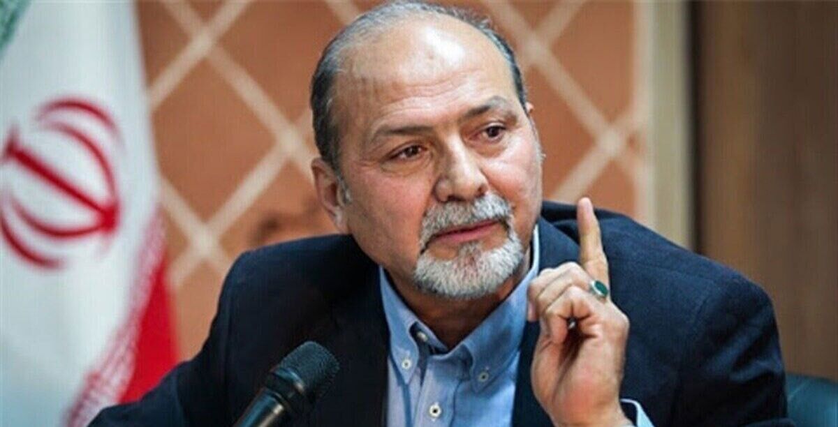 فدراسیون فوتبال در مقابل فریاد شیران عقب نشست