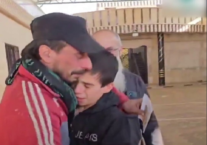 بازگشت کودک سوری به خانواده پس از چهار سال 