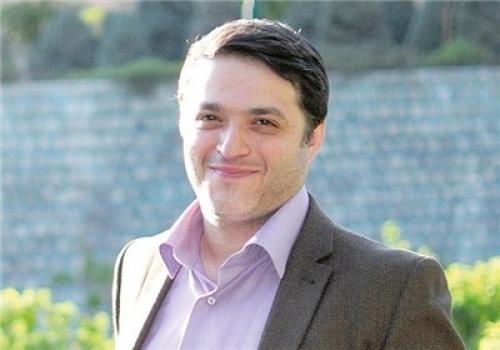 تکرار سیاست فرار به جلو پس از توهین‌های مکرر به اسلام و مسؤولان عالی نظام +عکس 