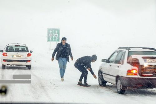  بدون زنجیر چرخ تردد در مسیرهای کوهستانی ممنوع است