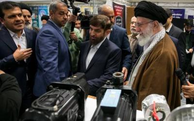  بازدید رهبر انقلاب از نمایشگاه دستاوردها /عکس