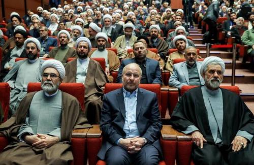 قالیباف در همایش سراسری خادمان حضور