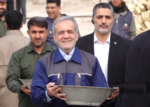 پزشکیان  مشغول ساخت مدرسه در اهواز 