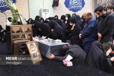  تشییع پیکر همسر شهید برونسی در مشهد 