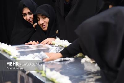  تشییع پیکر همسر شهید برونسی در مشهد 