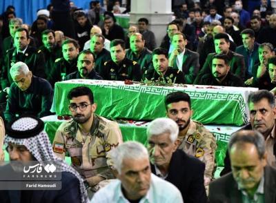 وداع با پیکر شهدا در مسجد جامع خرمشهر