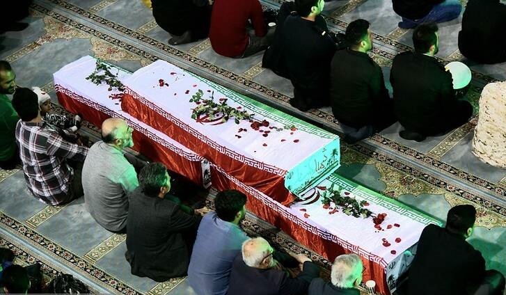 وداع با پیکر شهدا در مسجد جامع خرمشهر