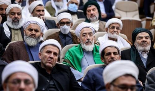 نشست صمیمانه علمای اهل سنّت کشور با رئیس مجلس شورای اسلامی