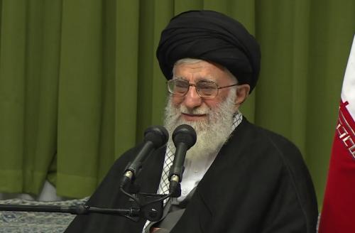  شعری که گریه رهبرانقلاب را درآورد! +فیلم 