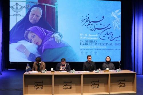 اکران ۳۰ فیلم در جشنواره فیلم فجر 