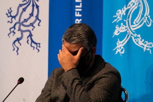 کمدی پژمان جمشیدی حاشیه‌ساز شد/«صنم» با جشنواره فیلم فجر چه کرد؟+عکس