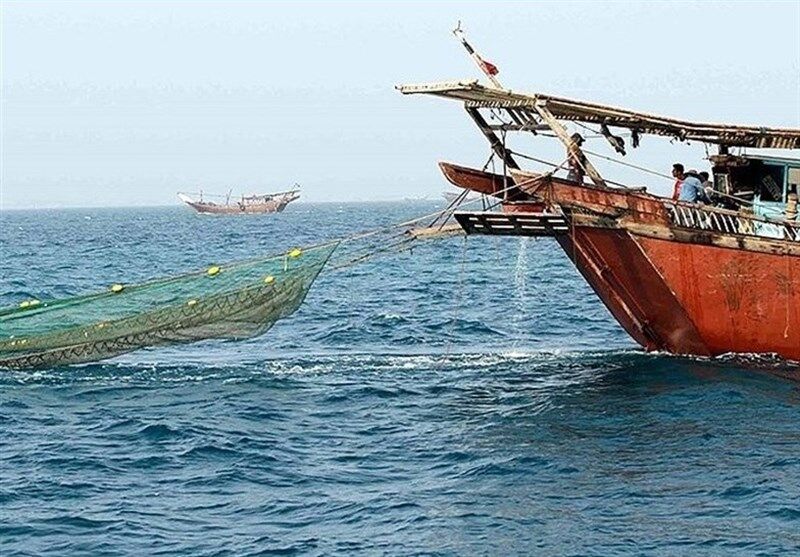 توقیف ۲ شناور صیادی 
