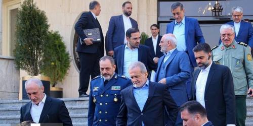  عکس/ اعضای هیأت دولت در جمع خبرنگاران