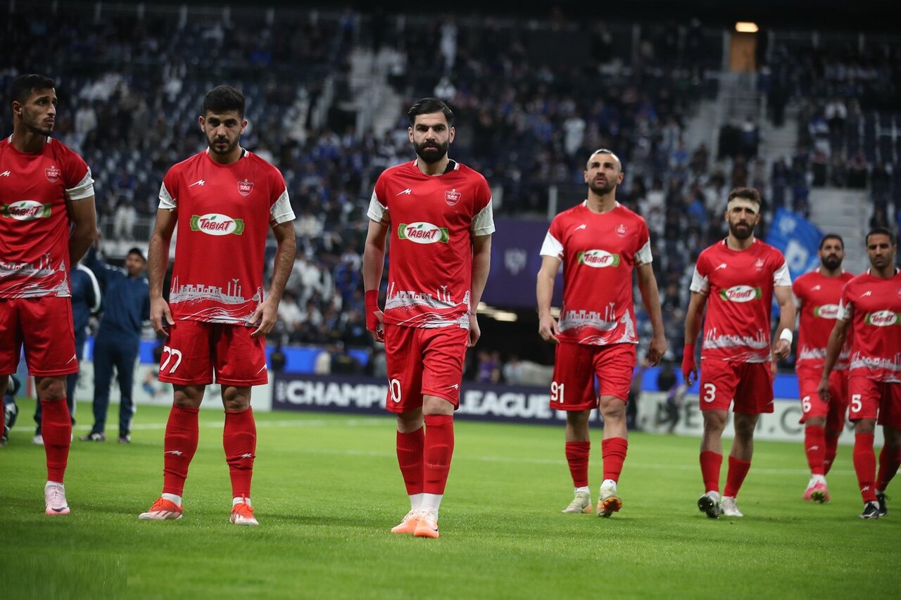 پیشکسوت پرسپولیس:برخی بازیکنان کارآیی لازم را ندارند/پرسپولیس این خرید پرسروصدا را رد کند برود