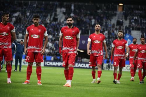 پیشکسوت پرسپولیس:برخی بازیکنان کارآیی لازم را ندارند/پرسپولیس این خرید پرسروصدا را رد کند برود
