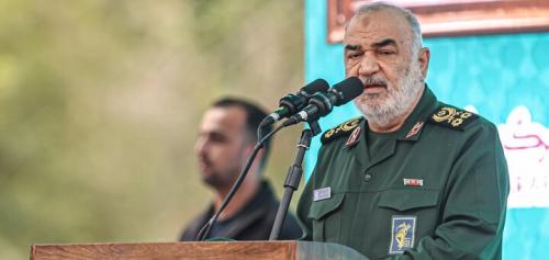 ایران در ایام دهه فجر جبل النور شد
