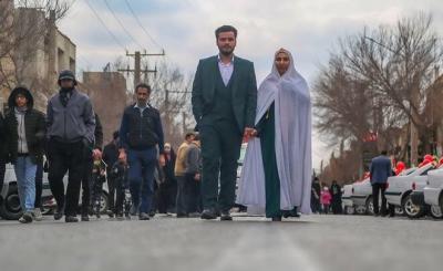  عکس/ شروع زندگی ۴۶٠ زوج یزدی در جشن انقلاب