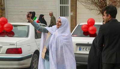 عکس/ شروع زندگی ۴۶٠ زوج یزدی در جشن انقلاب