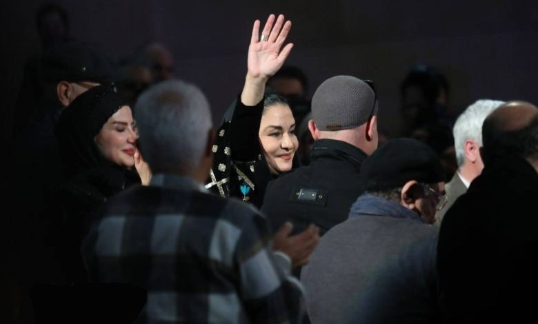 رفتار حرفهای مریلا زارعی در چهل و سومین جشنواره فجر رفتار حرفهای مریلا زارعی در چهل و سومین جشنواره فجر