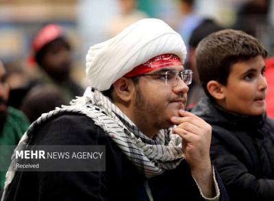 تجدید عهد جوانان مهدوی در مسجد جمکران