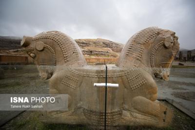 تخت جمشید درباران