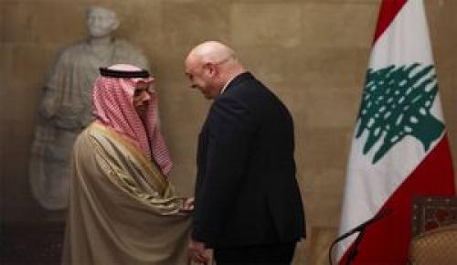 چشم طمع سعودی‌ها به جایگاه ایران در لبنان + عکس و فیلم