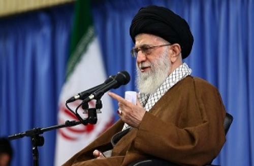 تکرار کلمه دشمن «شناخت توطئه» است نه «توهم توطئه»/انتخابات آمریکا و موضوعات مطرح در آن نمونه آشکار از نتایج نبود معنویت است