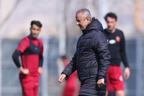 شیوه جدید کارتال  برای پرسپولیسی ها