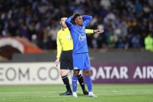ستاره گلزن استقلال به النصر رسید