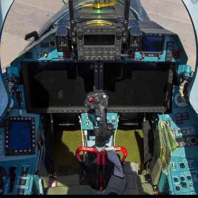 مقایسه کابین خلبان جنگنده‌ های سوخو SU-35S و SU-57 