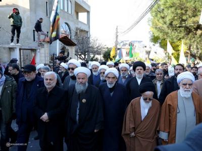  عکس/ حضور نمایندگان اعزامی از سوی رهبر انقلاب اسلامی در مراسم تشییع شهید صفی‌الدین
