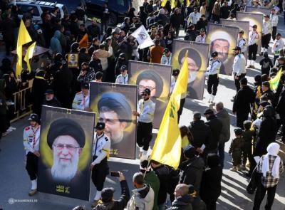  عکس/ حضور نمایندگان اعزامی از سوی رهبر انقلاب اسلامی در مراسم تشییع شهید صفی‌الدین