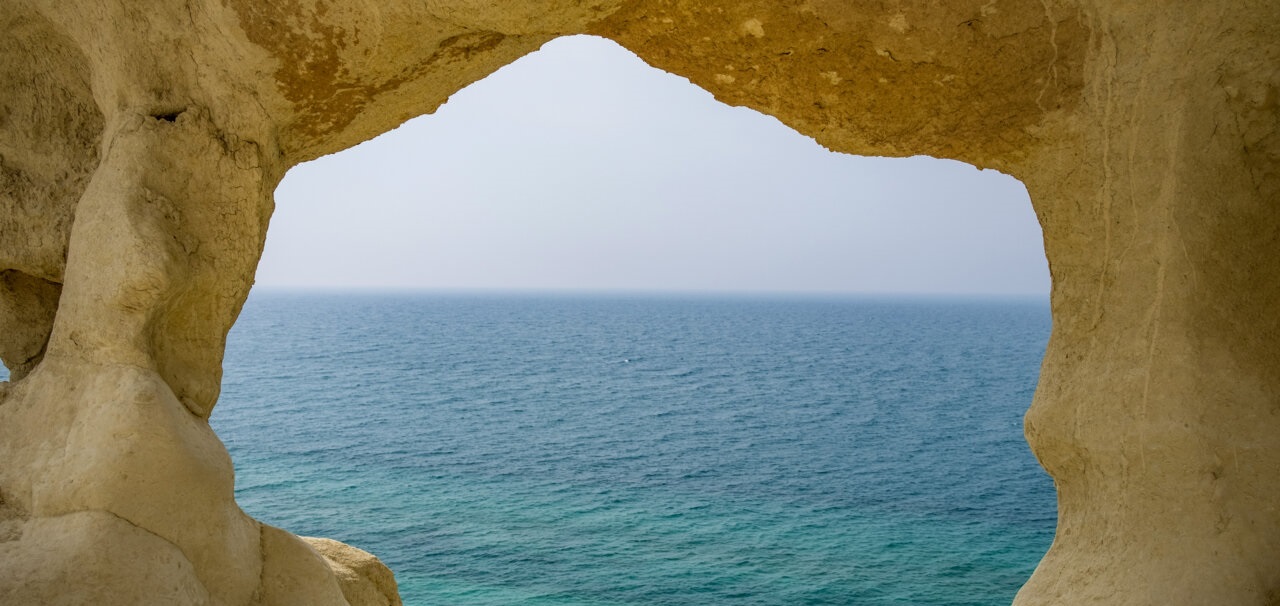 دلایل تنوع رنگ آب در جهان