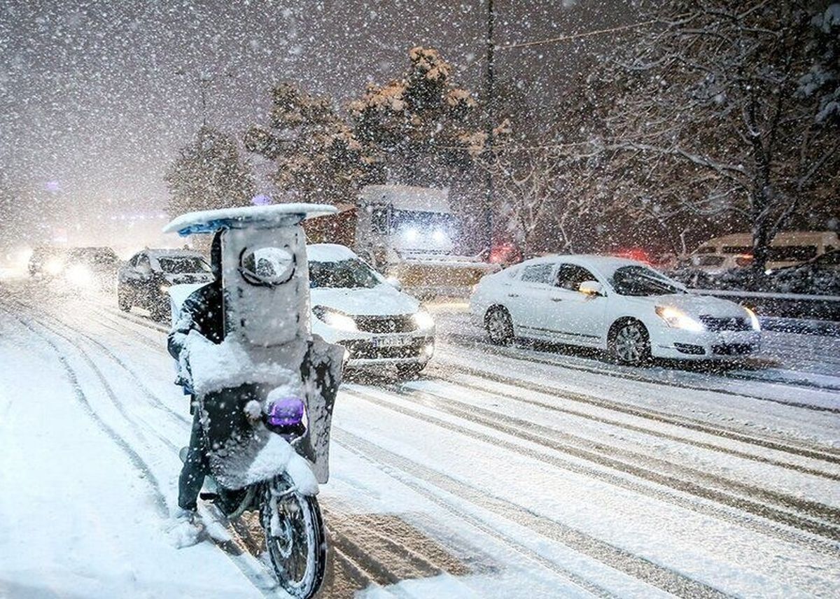 فیلم/تصاویری از بارش زیبای برف تنکابن مازندران