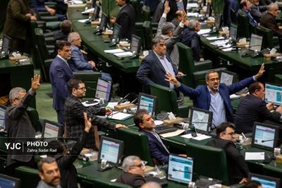 خوشحالی نمایندگان مجلس از برکناری همتی