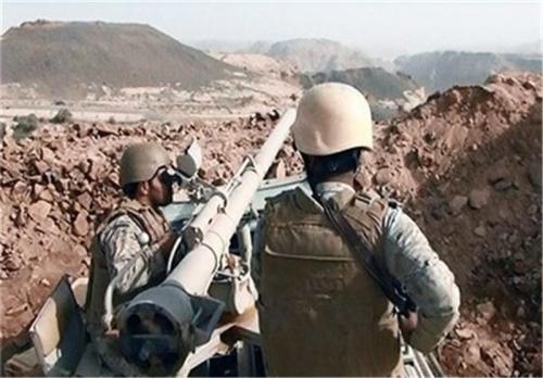  ارتش یمن مرکز تجمع نظامیان سعودی را در هم کوبید 