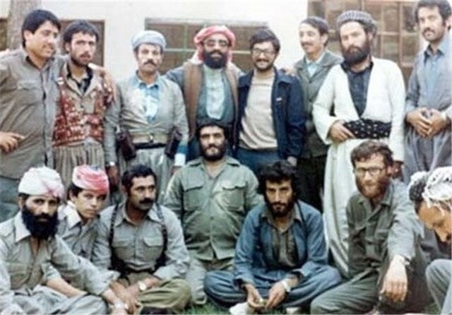 شهید بروجردی و ماجرای توبه یکی از عناصر کومه‌له+عکس