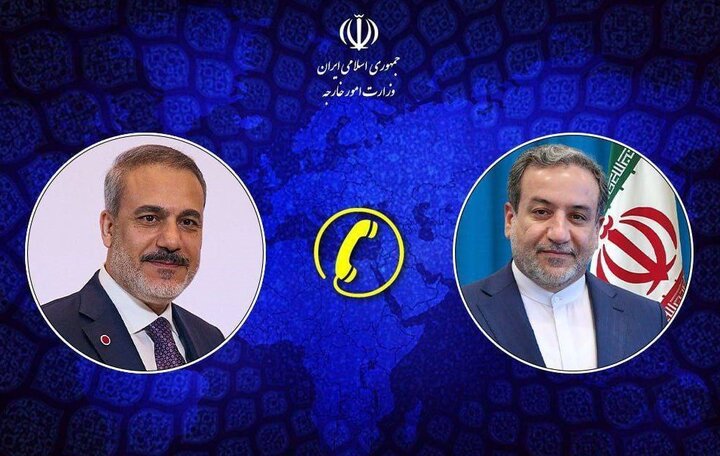 گفتگوی تلفنی وزرای خارجه ایران و ترکیه 
