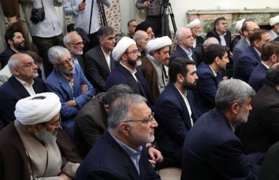 رهبر انقلاب در دیدار مسئولان ارشد سه قوه / عکس