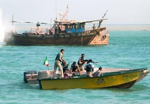 توقیف شناور های حامل سوخت قاچاق