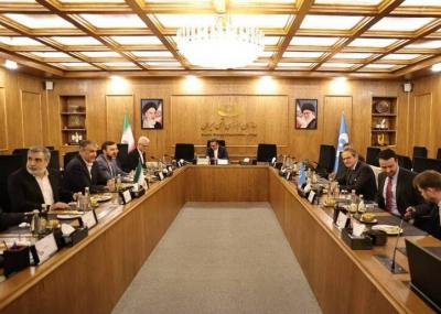  آغاز مذاکره «گروسی» و «اسلامی» / عکس