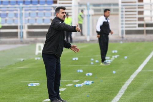 واکنش تند سرمربی استقلال به هجمه پرسپولیسی ها/واکنش جنجالی سرمربی استقلال به تهمت های پرسپولیس