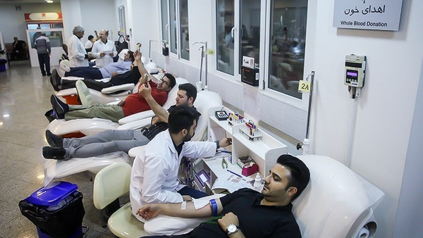خون ۷ استان هدیه به ۷۰۰ مجروح بندر شهید رجایی