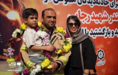 بازگشت آتش نشانان کرمانی از دل آتش بندرعباس 
