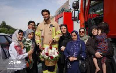 بازگشت آتش نشانان کرمانی از دل آتش بندرعباس 