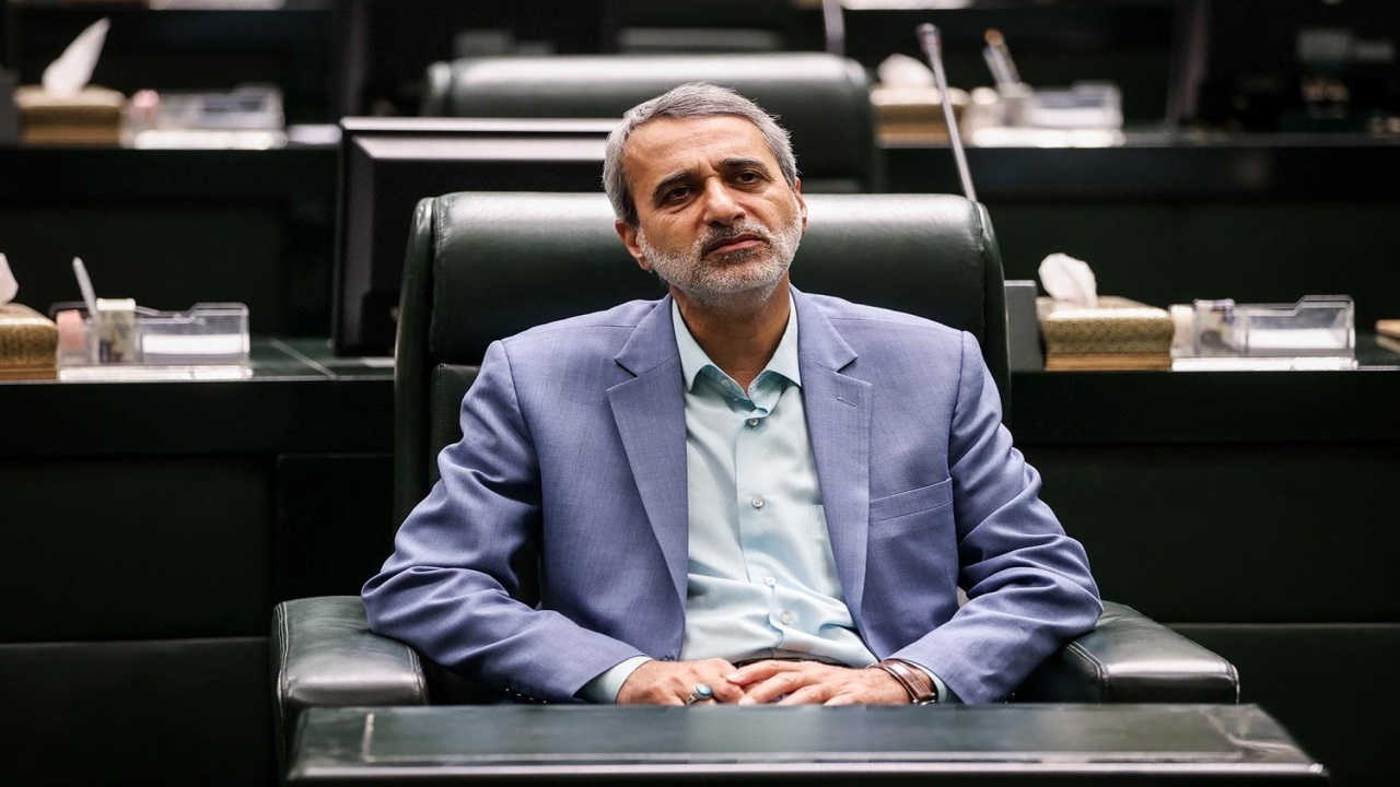 وقت نداریم به فرانسه پاسخ دهیم 