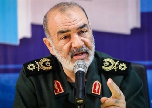  باید تلاش کرد تا سپاه مدام نو شود/ فیلم